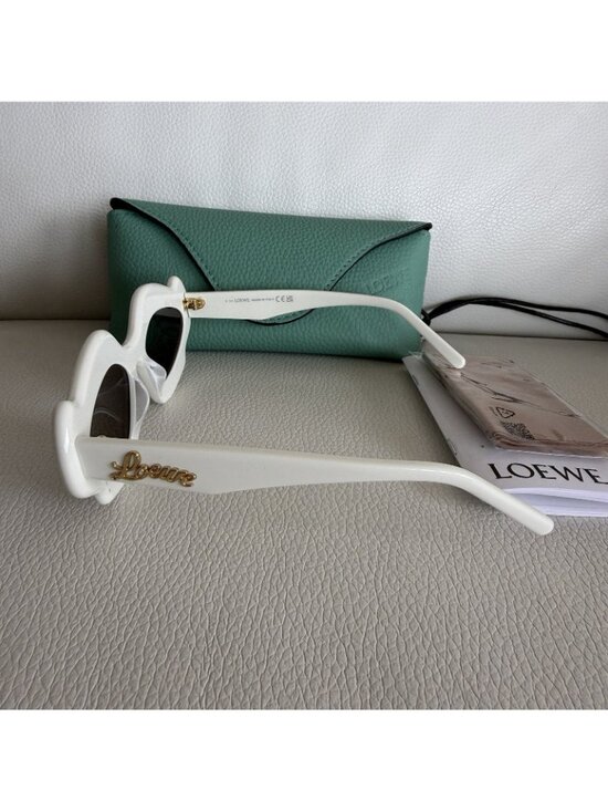 NEW LOEWE LW40109U 21E Ivory/Brown 52-18-140 Sunglasses Authentic main image 8